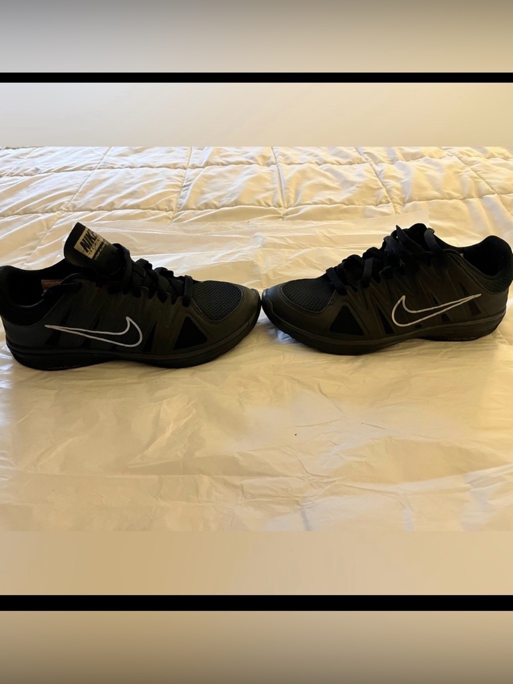 Nike Black Fitsole size 7 Athletic Shoes 🖤